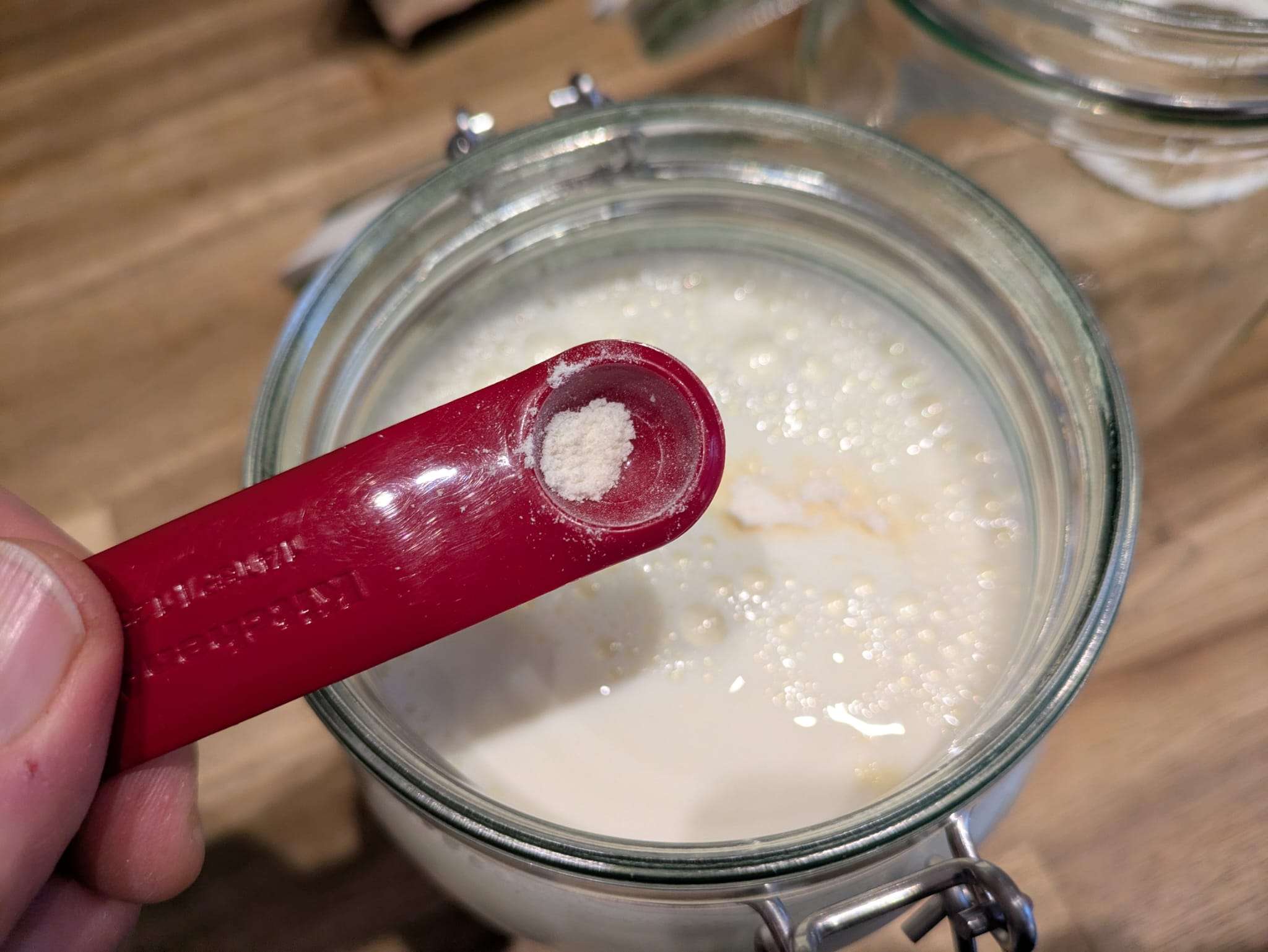 Kefir-51 Pulver abmessen mit KitchenAid Messlöffel